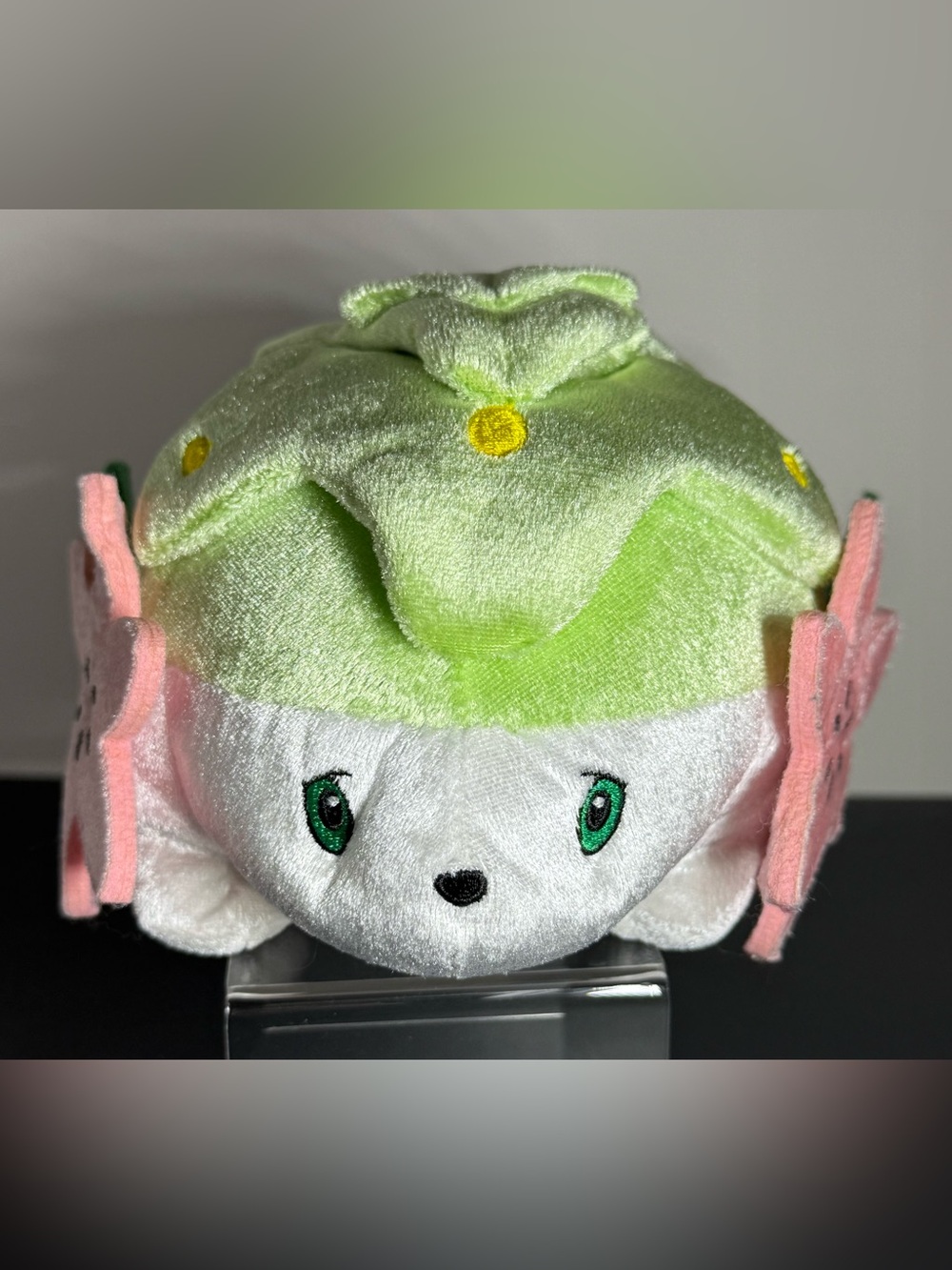Pokémon 20th Anniversary Shaymin 8" Plush Mythical Collection TOMY T18723